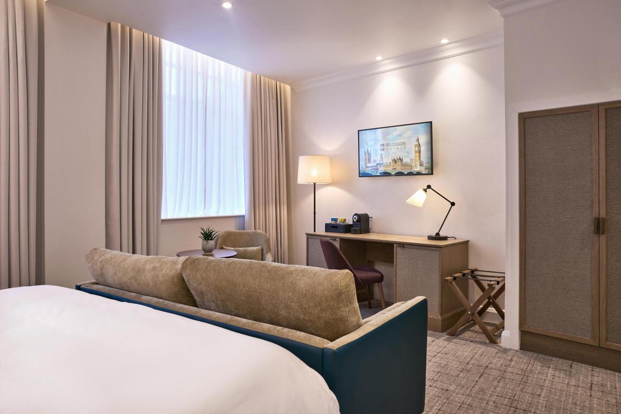 Premium Family Room